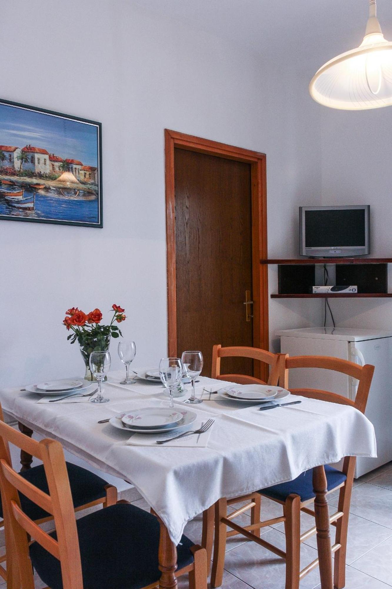 Apartment Suzy Vantacici Ruang foto